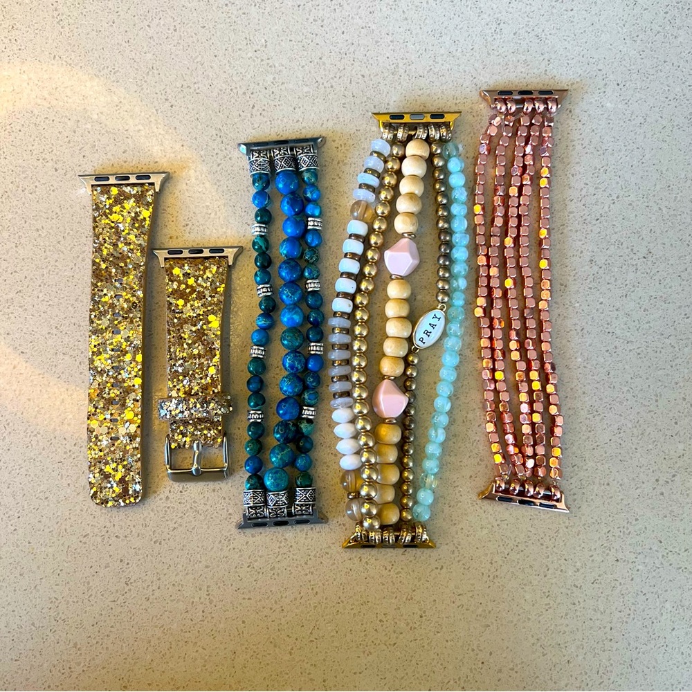Apple Watch Bands (set of 4, MSRP 60$ combined,‎ fits 42/44/46)